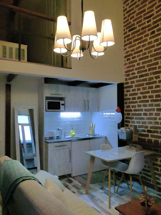 Cozy Studios On Freedom Square Tbilisi Exteriör bild